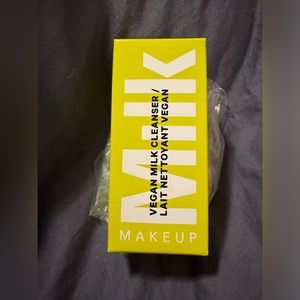 NIB Mini (2oz) Vegan Milk Cleanser